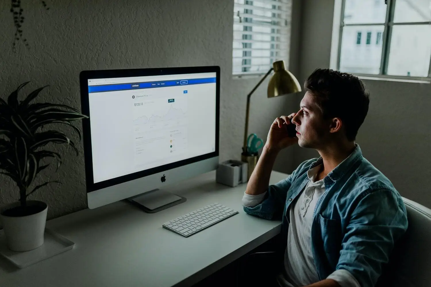 ¿Qué es un copywriter y mejores técnicas de copywriting? 1 Persona que habla sobre el copywriting para e-commerce